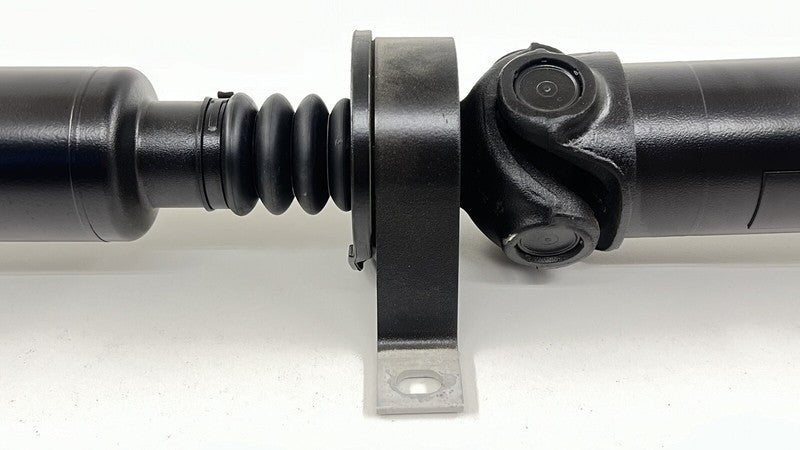 8551 4210 / 85514210 22-24 CADILLAC CT5 V BLACKWING DRIVESHAFT DRIVE SHAFT PROPELLER LINE CARRIER OEM