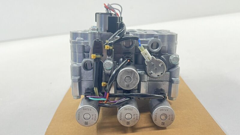 C33310036 24-25 SUBARU CROSSTREK 2.5L FB25D TRANSMISSION SHIFT SOLENOID VALVE BLOCK OEM