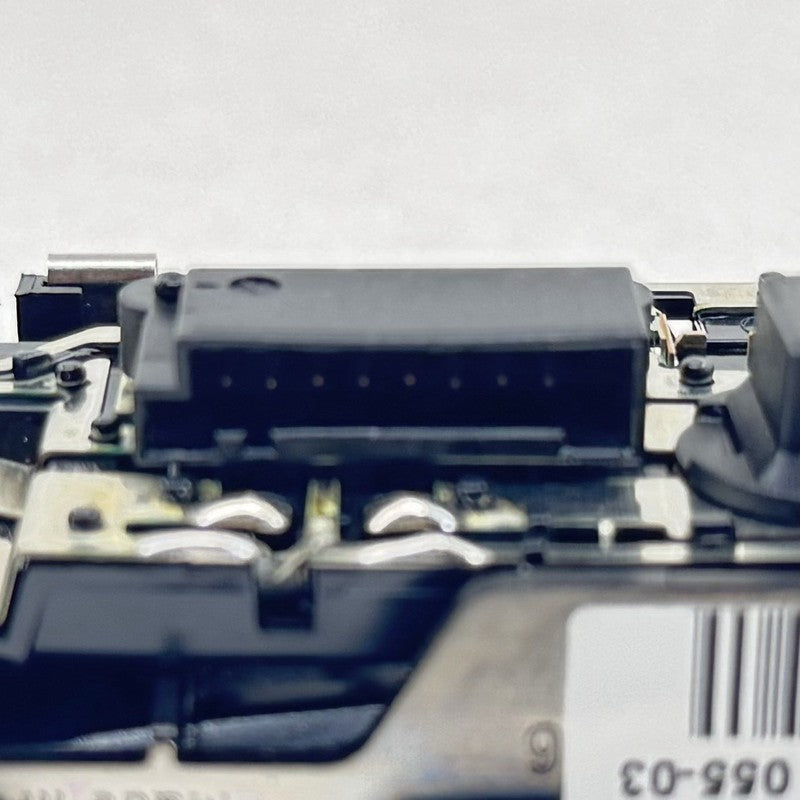 6 962 055 / 6962055 06-10 BMW M6 E63 E64 Overhead Console Dome Reading Light Lamp Switch 6962055 OEM