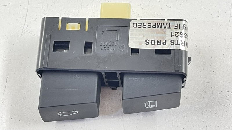 15F497 19-22 LEXUS ES300H GAS CAP FUEL DOOR & TRUNK OPEN CLOSE CONTROL SWITCH OEM