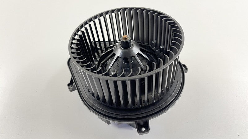 4S1.820.021 / 4S1 820 021 / 4S1820021 17-22 AUDI R8 PLUS HVAC AC AIR HEATER CORE BOX FAN BLOWER MOTOR 4S1 820 021 OEM