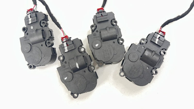 1345 5734 / 13455734 20-24 CADILLAC CT5 HVAC BOX HEATER AC FLAP MOTOR AIR MIX ACTUATOR SET OEM