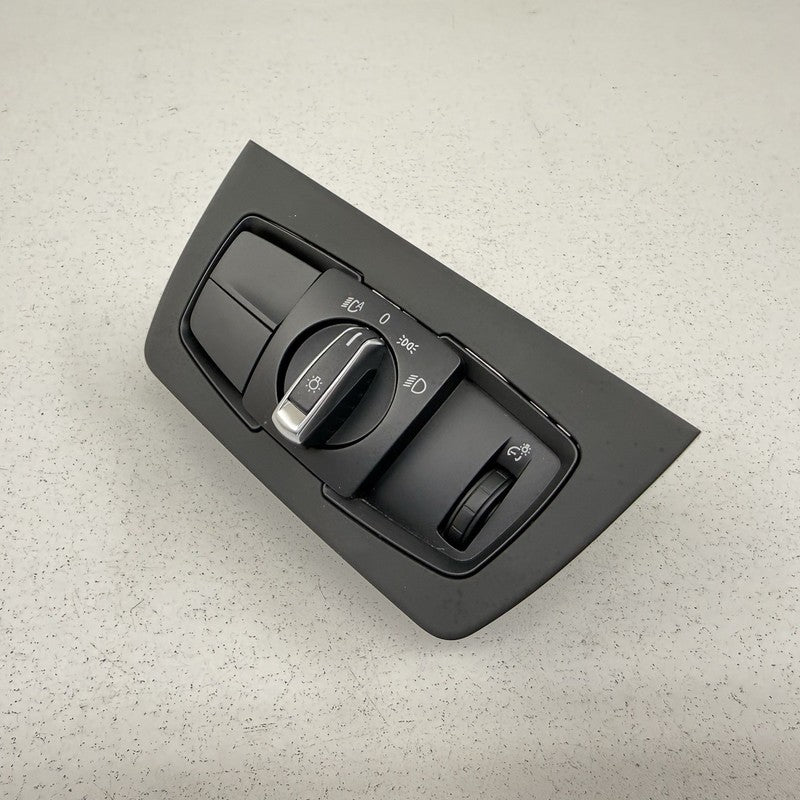 15-20 BMW F80 F82 F83 M3 M4 Headlight Lamp Switch Control Panel 928802