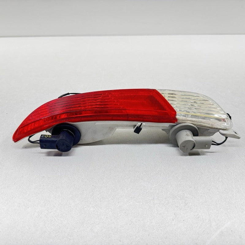 7 841 121 / 7841121 06-10 BMW M6 E63 E64 Driver Left Rear Lower Bumper Tail Light Lamp 7841121 OEM