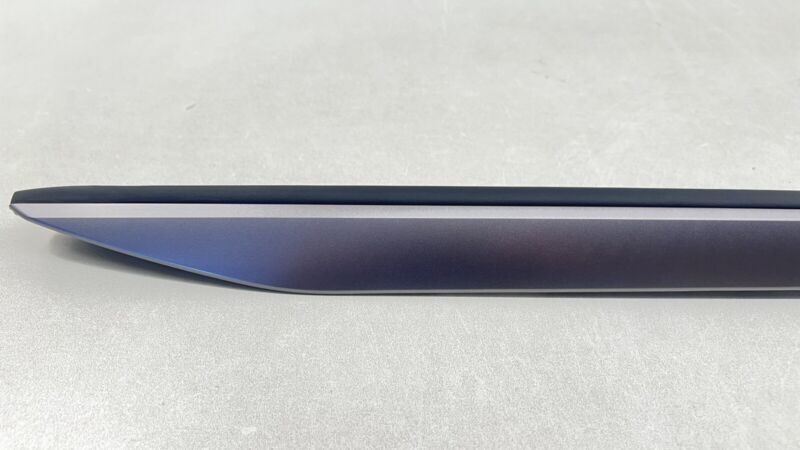 78872-6GP0A / 78872 6GP0A / 788726GP0A 24-25 NISSAN Z NISMO RIGHT REAR QUARTER PANEL C PILLAR FINISH MOLDING TRIM OEM