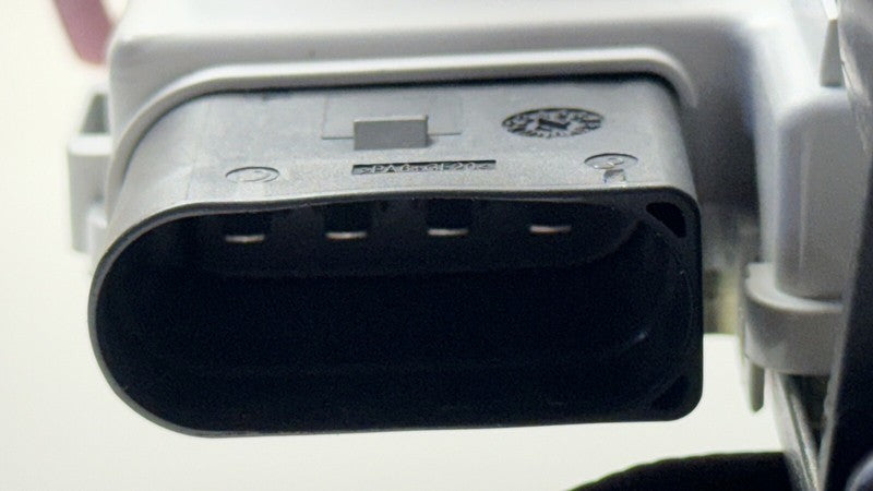 34055366 11-18 AUDI A8 S8 PASSENGER RIGHT FRONT SEATBELT SEAT BELT RETRACTOR OEM