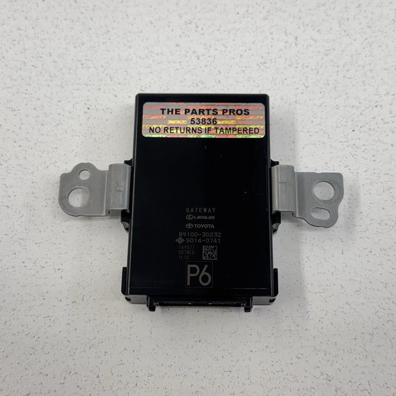 21-26 Lexus IS300 IS350 IS500 Network Gateway Control Module 89100-302