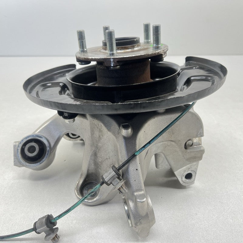 27540FN14A 24-25 SUBARU CROSSTREK PASSENGER RIGHT REAR SPINDLE KNUCKLE HUB BEARING OEM