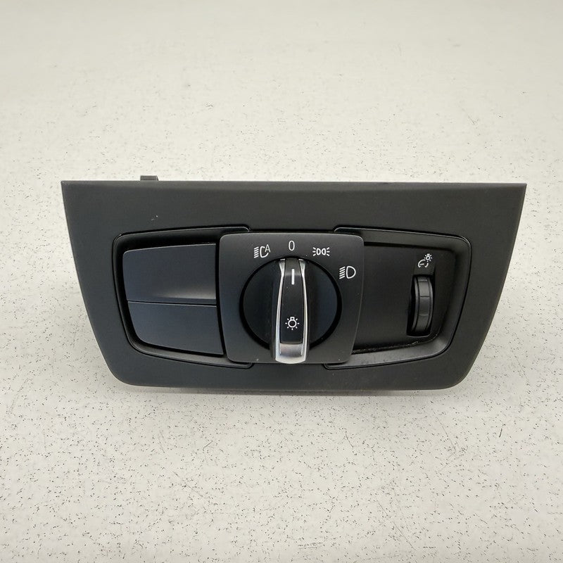 15-20 BMW F80 F82 F83 M3 M4 Headlight Lamp Switch Control Panel 928802