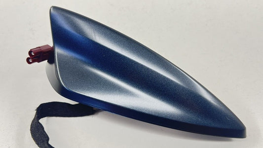 84746764 / 8474 6764 22-24 CADILLAC CT4 V BLACKWING ROOF SHARK FIN ANTENNA RECEIVER 84746764 OEM