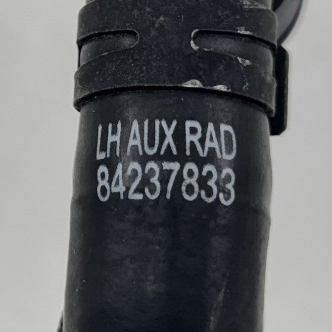 84237833 22-25 CADILLAC CT4 CT5 V BLACKWING LEFT RADIATOR COOLANT HOSE TUBE 84237833 OEM
