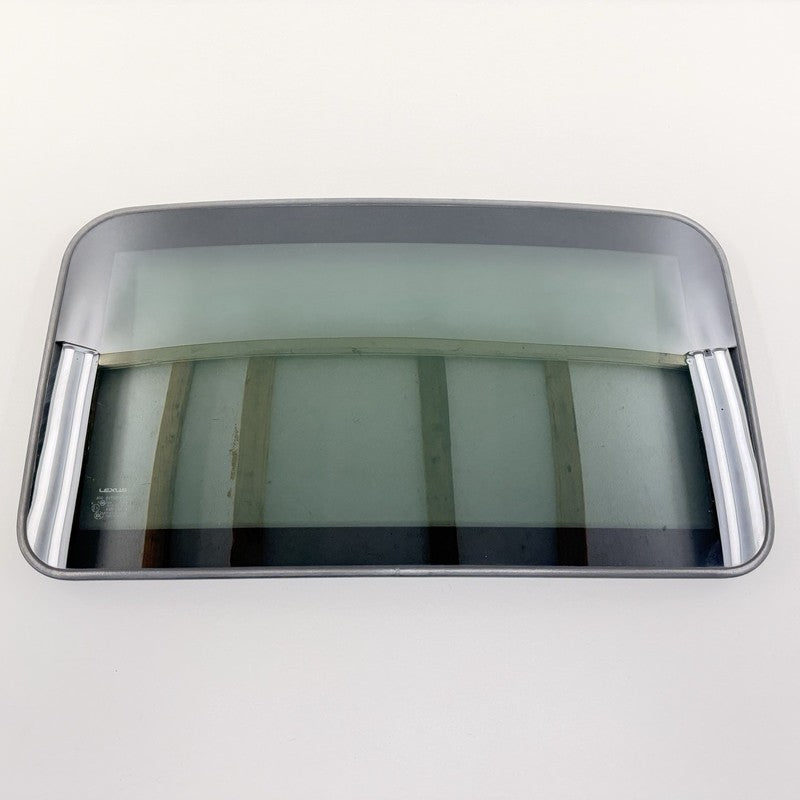 43R-00073 / 43R 00073 / 43R00073 08-14 Lexus IS F Sunroof Sun Roof Glass Window 43R-00073 OEM