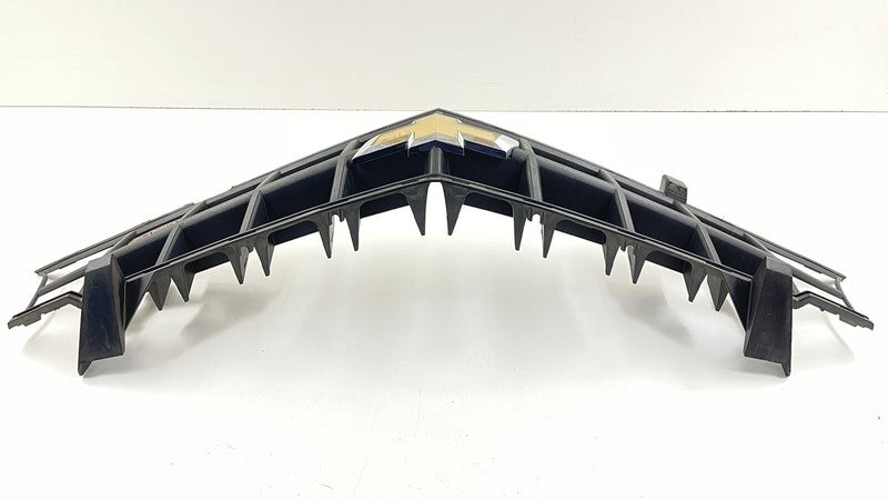 92242526 10-13 CHEVROLET CAMARO SS FRONT BUMPER UPPER GRILLE GRILL TRIM 20955389 OEM