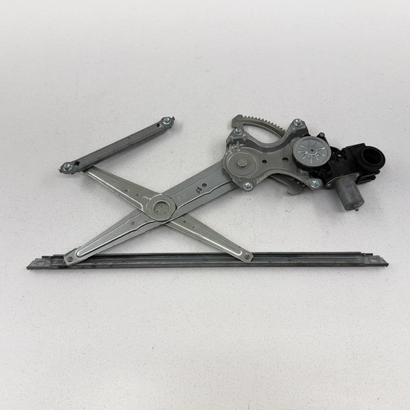 21-26 Lexus IS300 IS350 IS500 Right Front Door Glass Window Regulator 