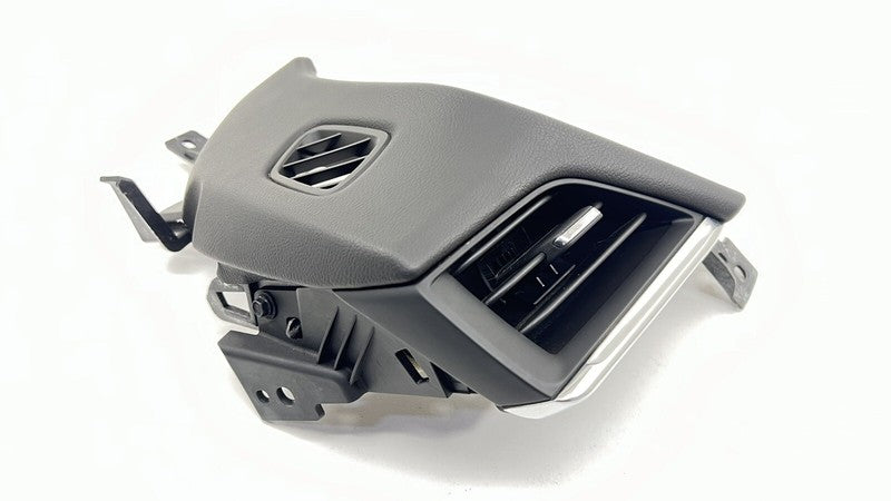 8489 3040 / 84893040 22-24 CADILLAC CT4 V BLACKWING LEFT DASH AC AIR VENT GRILLE W/ COVER TRIM OEM