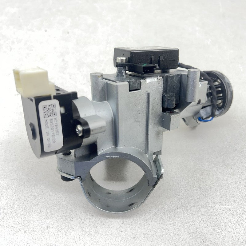 13502301 10-15 CHEVROLET CAMARO SS STEERING COLUMN IGNITION SWITCH CYLINDER WITH KEY OEM