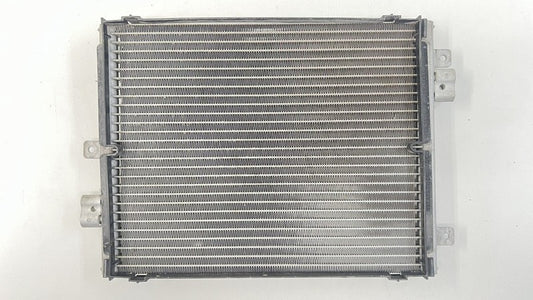 997.573.111.03 / 997 573 111 03 / 99757311103 05-08 PORSCHE 911 997 RIGHT FRONT LOWER AC CONDENSER RADIATOR 997.573.111.
