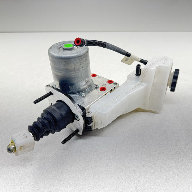 8654 1195 / 86541195 22-25 CADILLAC CT5 V BLACKWING MANUAL ABS PUMP ANTI BRAKE LOCK PUMP MODULE OEM