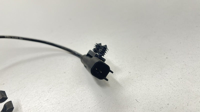 04779646AE / 4779646AE 11-23 DODGE CHARGER PASSENGER RIGHT REAR ABS WHEEL SPEED SENSOR 04779646AE OEM