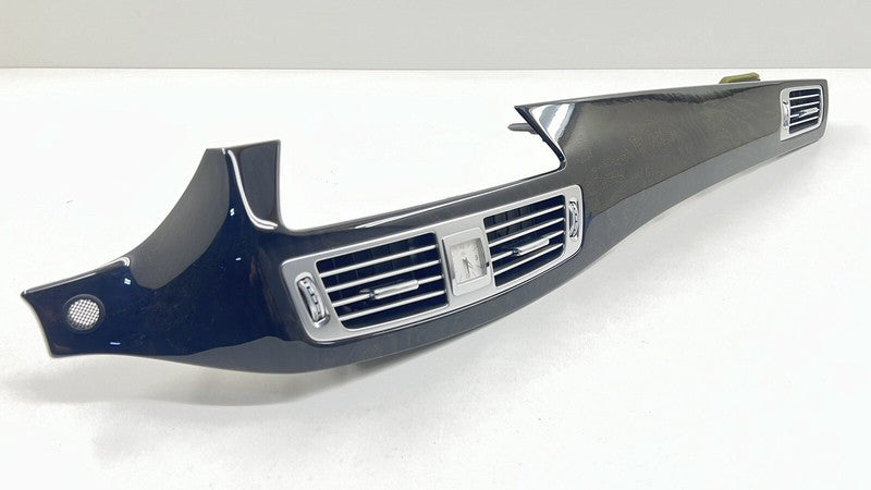 A 218 830 09 64 0964 / A2188300964 / 2188300964 12-18 MERCEDES BENZ FRONT DASH BOARD DASHBOARD TRIM PANEL W/ AIR VENTS P