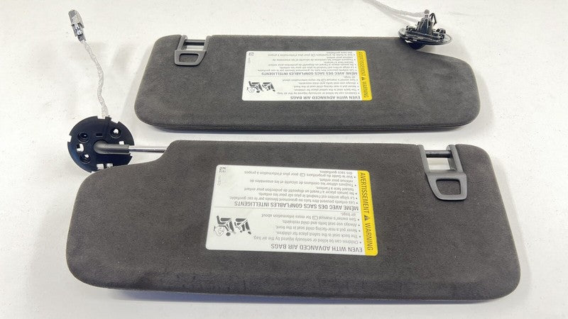 1359 1872 / 13591872 22-24 CADILLAC CT4 V BLACKWING LEFT & RIGHT SUNVISOR SUN VISOR PAIR SUEDE OEM