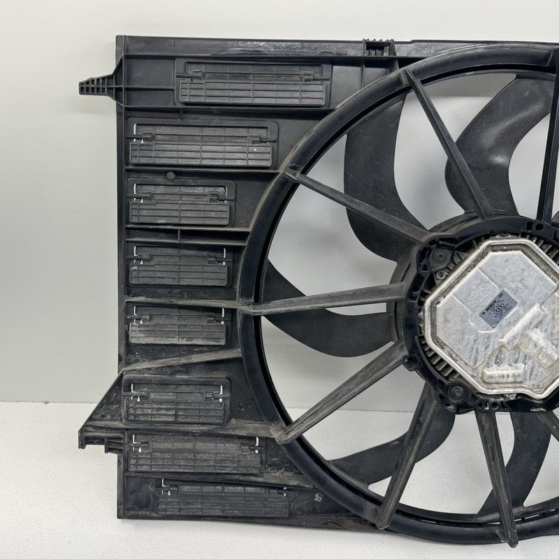 18-25 Audi A4 A5 S4 S5 Engine Radiator Cooling Fan Motor Shroud Assemb
