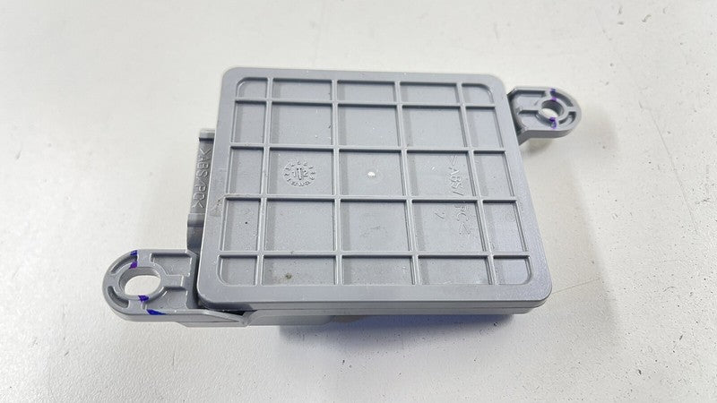 8J0 959 339 C / 8J0959339C 08-15 AUDI R8 SPYDER FRONT SEAT OCCUPANT OCCUPANCY DETECTION MODULE OEM