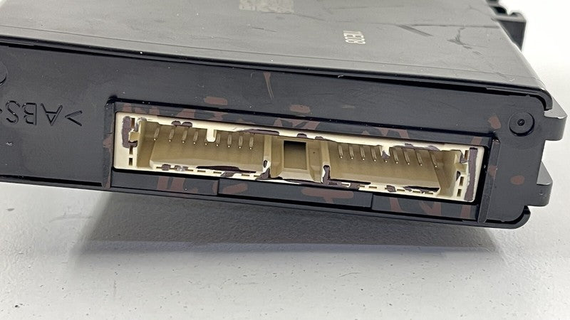 102320-0012 / 102320 0012 / 1023200012 2022 TOYOTA GR86 FRONT CENTRAL GATEWAY CONTROL MODULE 88301CC010 OEM