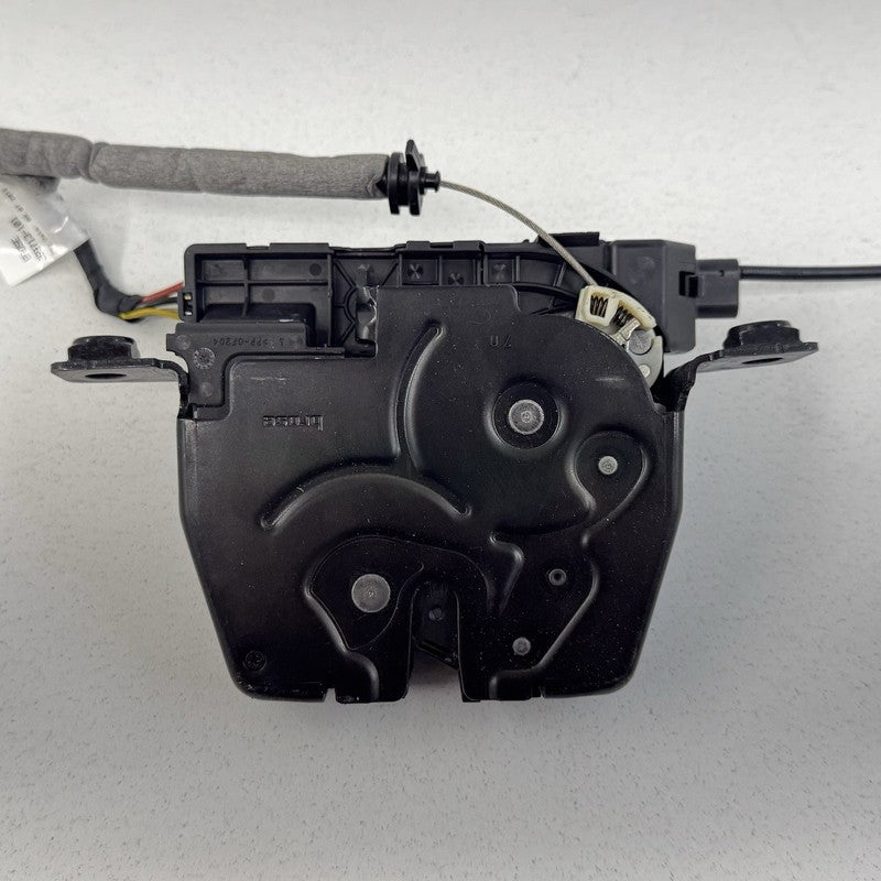 51247273752 11-16 BMW M5 528 535 550 F10 Rear Trunk Lock Latch Actuator W/ Soft Close OEM