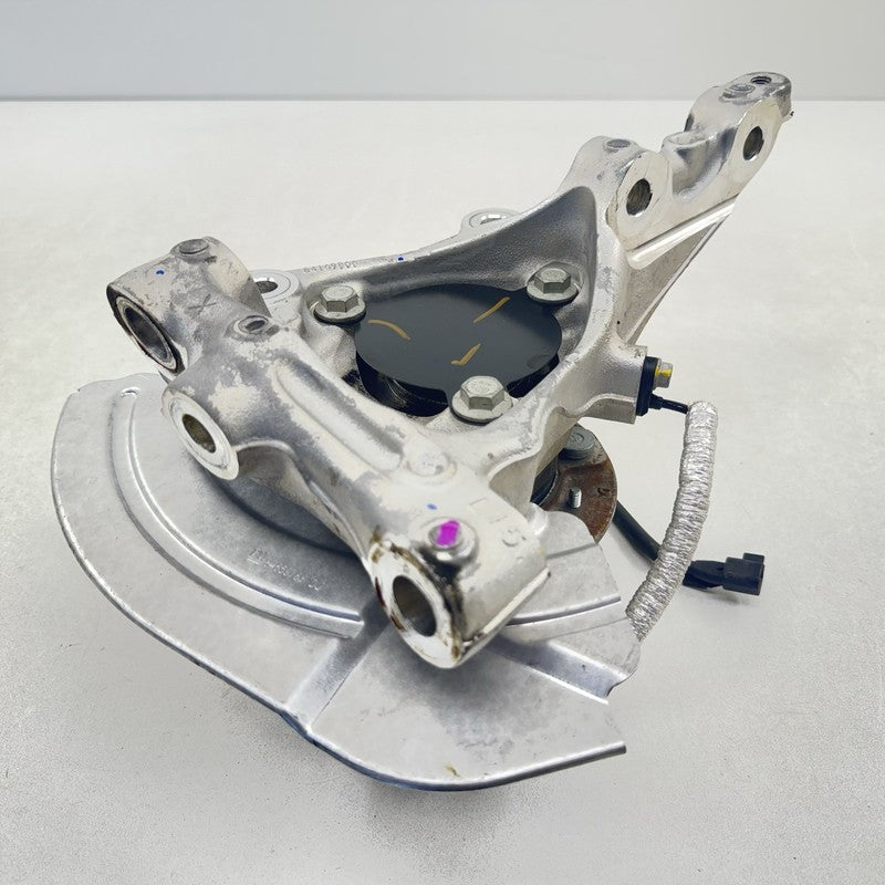 8551 6631 / 85516631 22-24 CADILLAC CT5 V BLACKWING DRIVER LEFT FRONT SPINDLE KNUCKLE HUB BEARING OEM