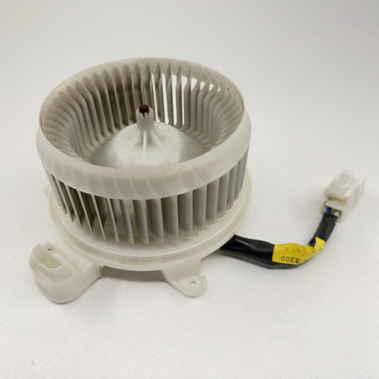 87103-30451 08-14 Lexus IS F HVAC AC Air Temperature Fan Blower Motor Wheel 272600-0331 OEM
