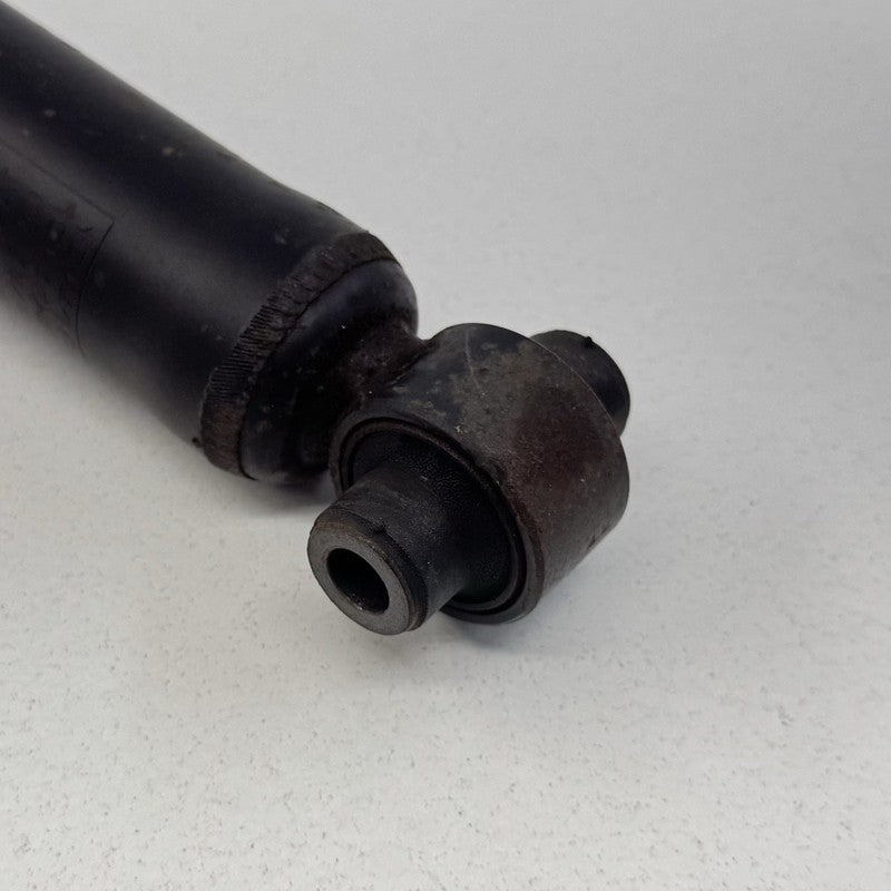 48530-47213 / 48530 47213 / 4853047213 12-17 Toyota Prius V Left & Right Rear Shock Absorber Strut 48530-47213 OEM