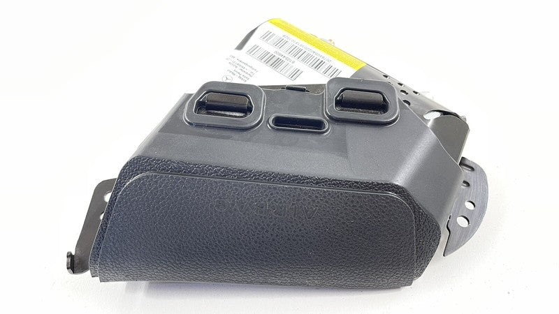 2078605402 / A2078605402 / A 207 860 54 02 5402 10-17 MERCEDES BENZ E550 W207 RIGHT FRONT LOWER SEAT AIRBAG AIR BAG SRS 