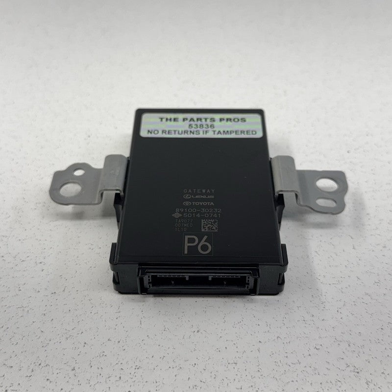 21-26 Lexus IS300 IS350 IS500 Network Gateway Control Module 89100-302