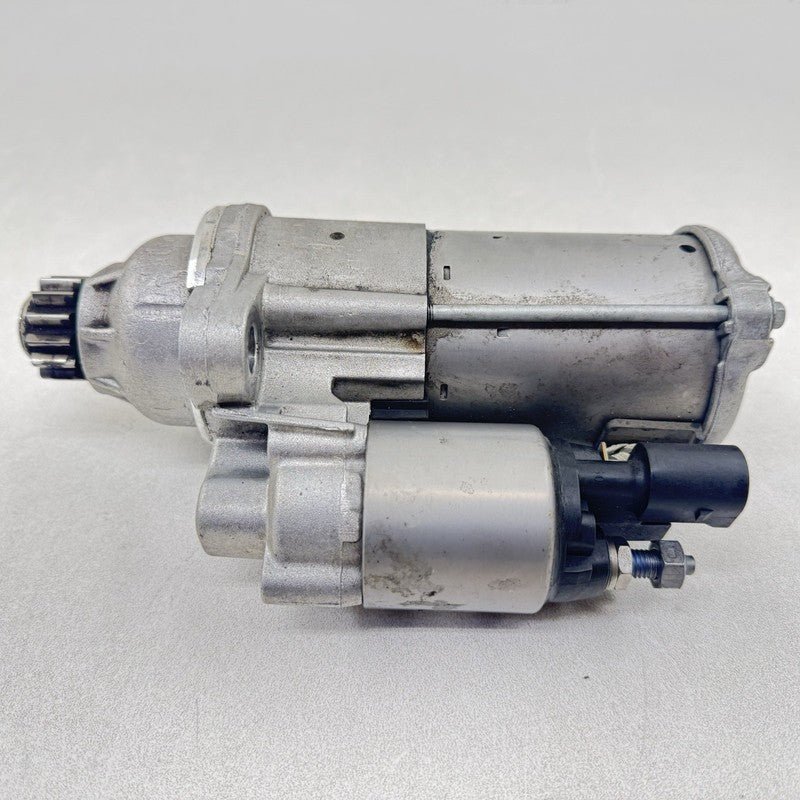 02M-911-022-F / 02M 911 022 F / 02M911022F 22-25 VOLKSWAGEN GOLF R MK8 MANUAL TRANSMISSION ENGINE CRANK STARTER OEM