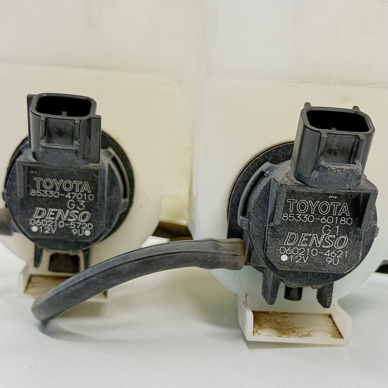 060851-552 / 060851 552 / 060851552 12-17 Toyota Prius V Windshield Washer Bottle Reservoir Tank With Pumps OEM