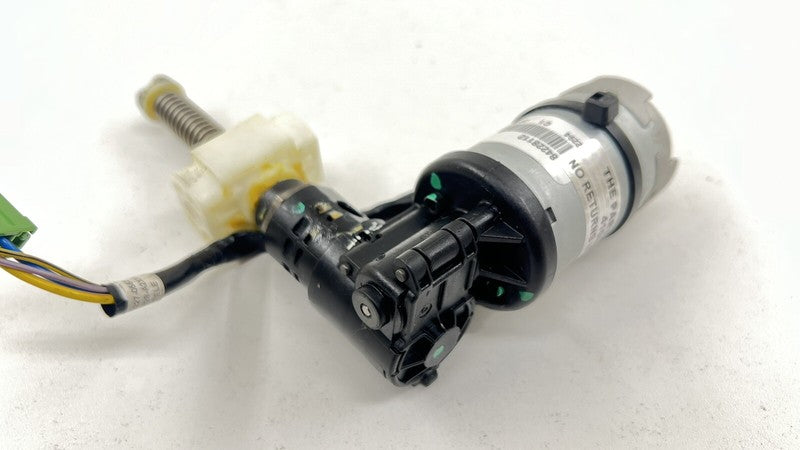 84228111 / 8422 8111 22-24 CADILLAC CT4 V BLACKWING STEERING COLUMN TILT WHEEL ACTUATOR PAIR OEM