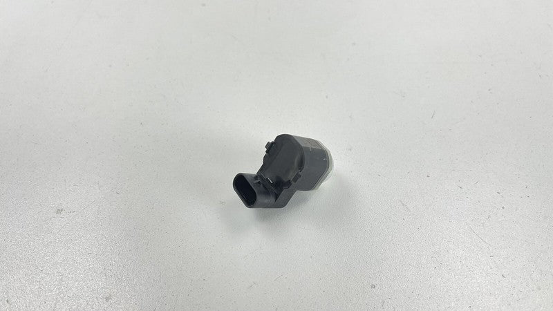 9 173 106 09-15 BMW 7 SERIES F01 F02 REAR BUMPER PARKING SENSOR DISTANCE WHITE 9173106 OEM