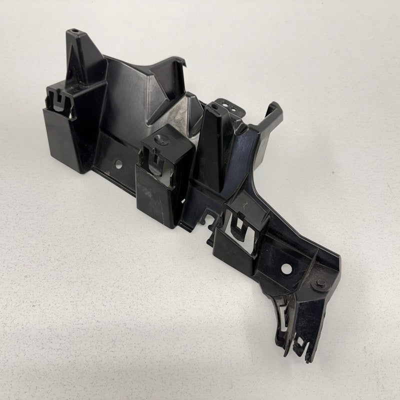 FR3B 17D961 AK / FR3B17D961AK 24-26 Ford Mustang Left Rear Bumper Bracket Support Mount FR3B-17D961-AK OEM