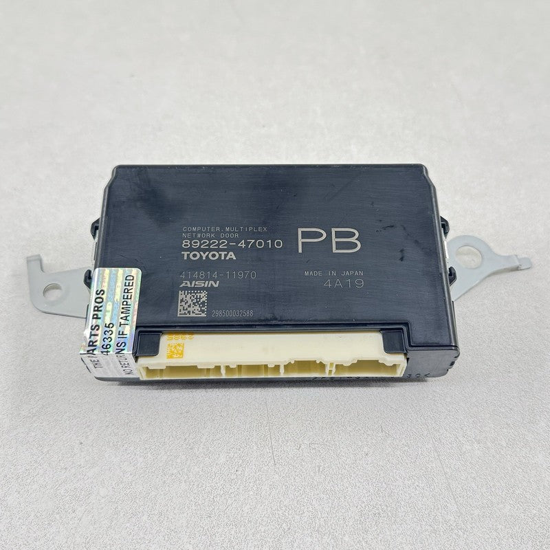 89222-47010 / 89222 47010 / 8922247010 23-25 Toyota Prius Multiplex Network Door Control Module 89222-47010 OEM