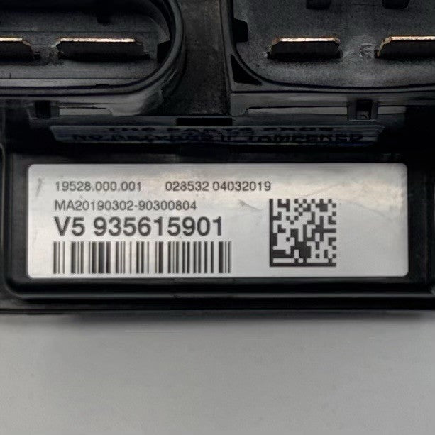 9 356 159 / 9356159 BMW F80 F82 F87 F30 F32 F36 Rear Battery Fuse Relay Junction Box 9356159 OEM