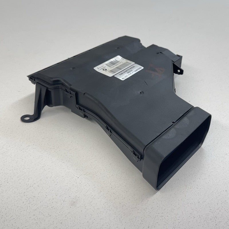 9 217 996 / 9217996 11-16 BMW F10 Right Rear Auxiliary Foot Floor AC Air Heater Blower Vent OEM