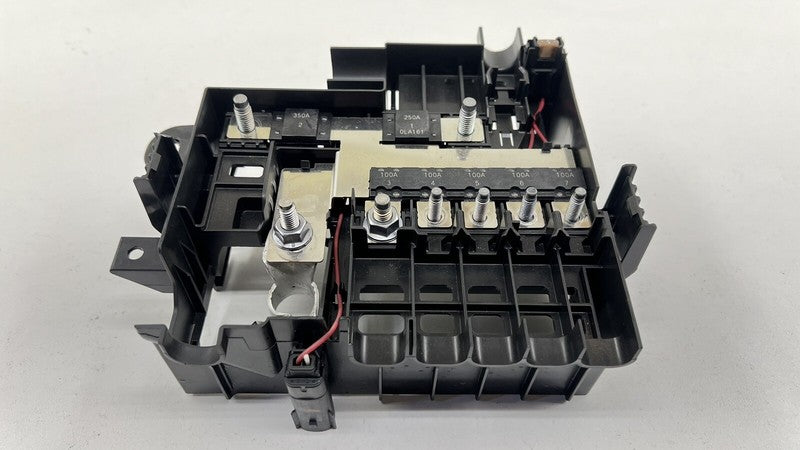 84986478 22-24 CADILLAC CT4 V BLACKWING REAR BATTERY FUSE RELAY JUNCTION BOX 84986478 OEM