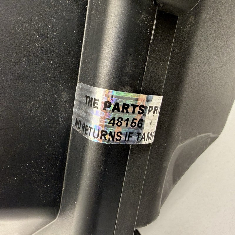 13717843289 BMW F06 F10 F12 F13 M5 M6 S63 Engine Air Filter Cleaner Intake Box Pair OEM