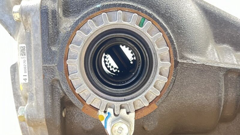 Does Not Apply 24-25 SUBARU CROSSTREK 2.5L REAR DIFFERENTIAL DIFF CARRIER W/ MOUNT BRACKET OEM