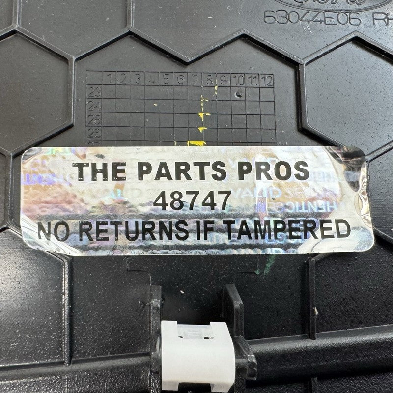 PR3B C045B44 DD37MC / PR3BC045B44DD37MC 24-26 Ford Mustang Performance Pack Center Console Panel Cover W/ Knee Pads OEM