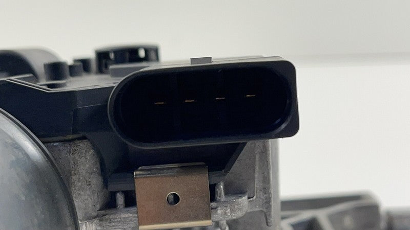 427 955 114 / 427955114 08-15 AUDI R8 SPYDER WINDSHIELD WIPER MOTOR W/ TRANSMISSION LINKAGE OEM