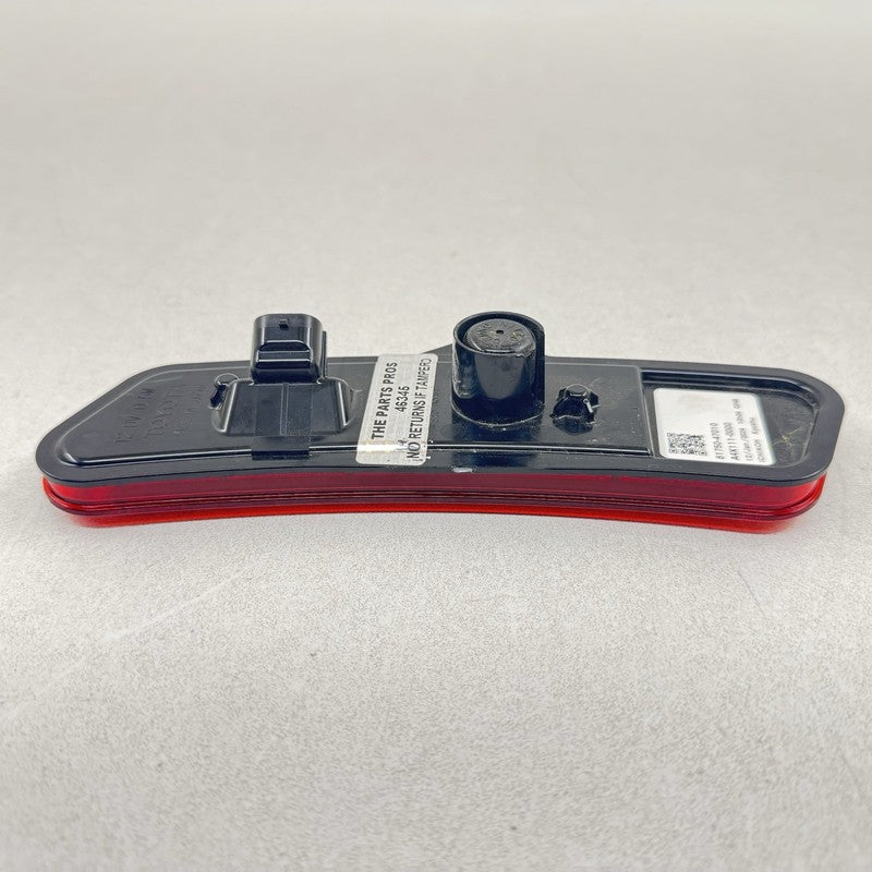 81750-47010 / 81750 47010 / 8175047010 23-25 Toyota Prius Right Rear Bumper Side Reflector Marker 81750-47010 OEM