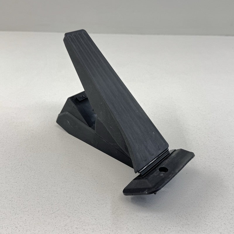 35426860784 12-16 BMW M5 F10 Gas Pedal Throttle Accelerator 6860784 OEM