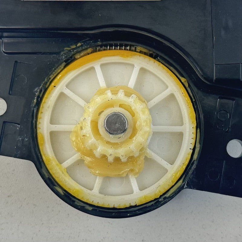 63260-53041 / 63260 53041 / 6326053041 Lexus 06-08 IS250 IS350 08-09 IS F Sunroof Sun Roof Glass Motor 63260-53041 OEM